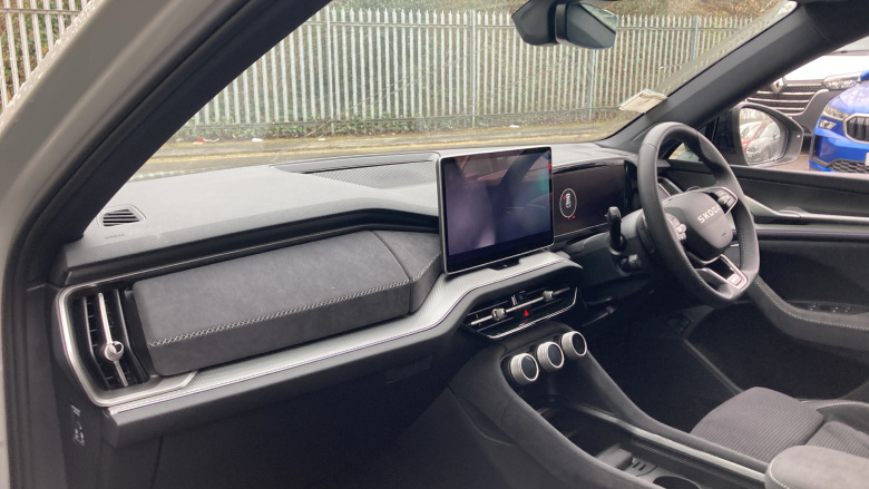 Skoda Kodiaq 1.5 TSI iV 204 SportLine 5dr DSG Estate